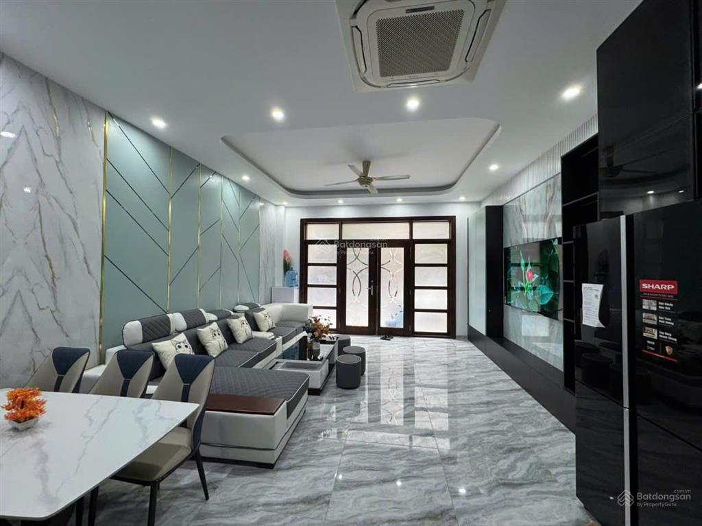 Cho thuê nhanh liền kề vin 2, full đồ, thang máy đẹp.