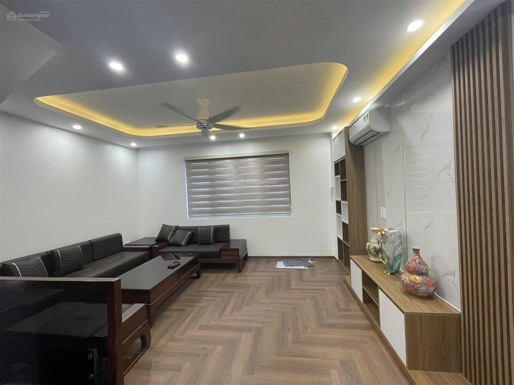 Cho thuê nhanh liền kề vin 2, full đồ, thang máy đẹp.