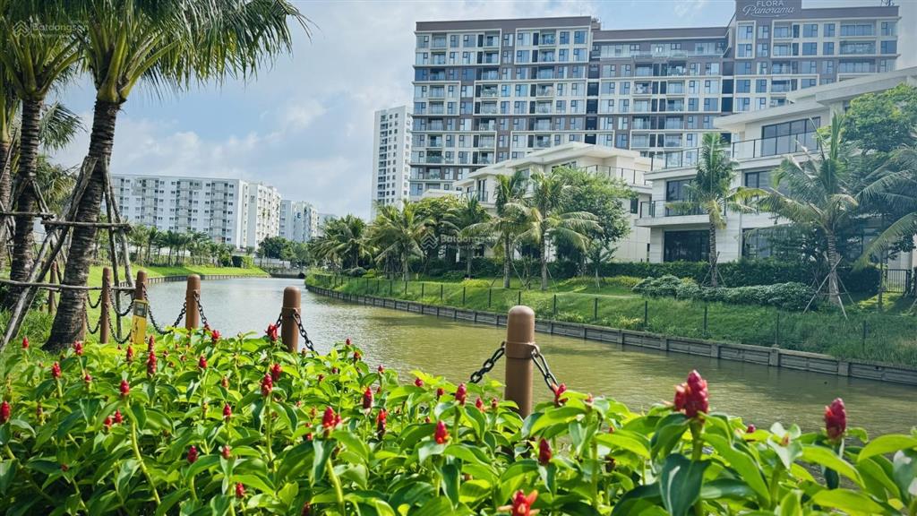 Nhà phố 6x21m compound 2 mặt tiền giáp sông (kinh doanh nội khu được) gần pmh chỉ 79tr/m2 mizuki