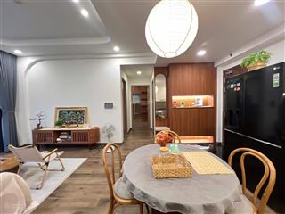 Bán căn góc 86m2 fp23 panorama tầng trung nhà mới full nội thất 5,6tỷ sổ hồng