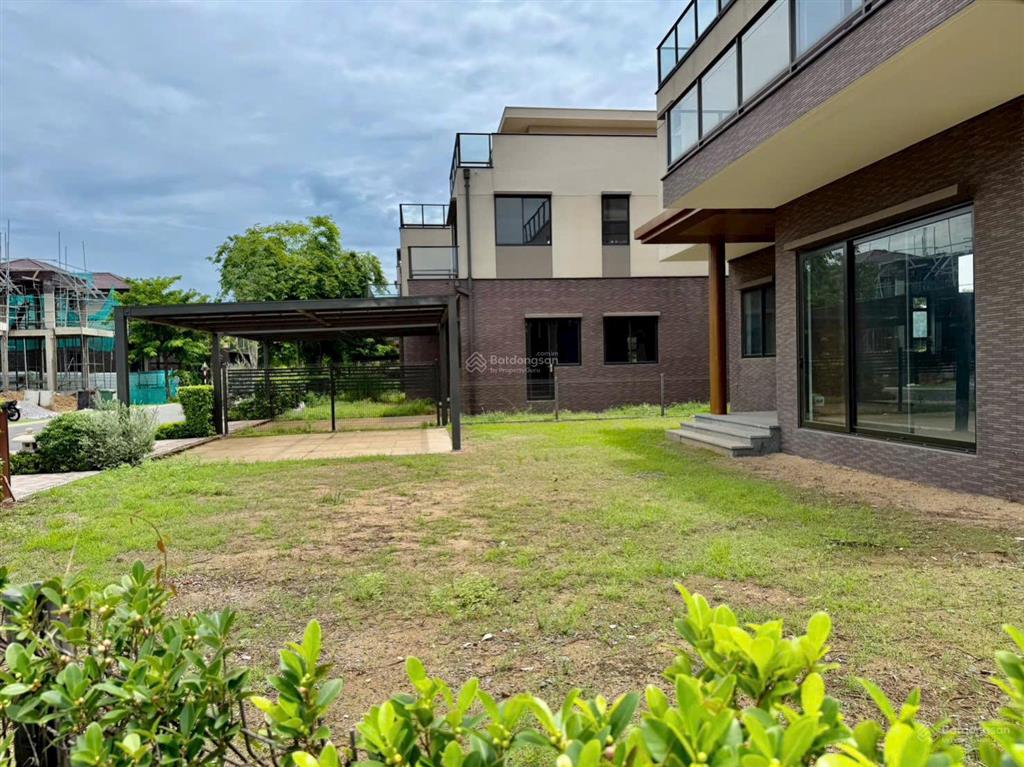 Biệt thự góc view kênh đẹp hiếm có tại waterpoint