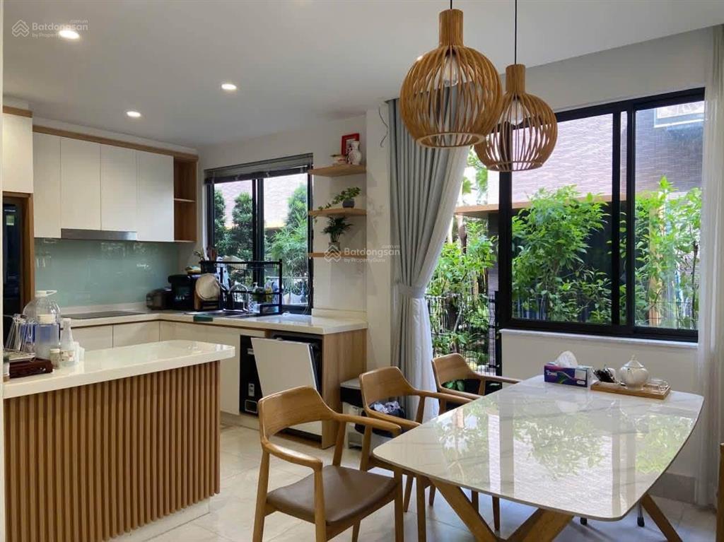 Nhà phố đẹp cho thuê tại waterpoint 12 triệu