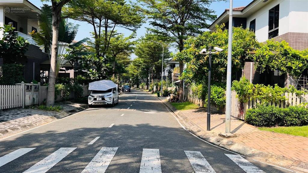 Biệt thự đơn lập lô góc 2 mặt tiền tại khu dân cư camellia garden chuyển nhượng giá tốt