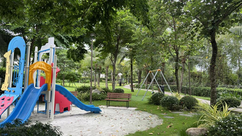 Nhà phố kênh đào sống giữa không gian nghỉ dưỡng nam sài gòn