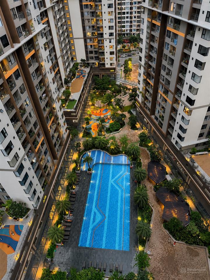 Bán nhanh 61m2  view trực diện hồ bơi