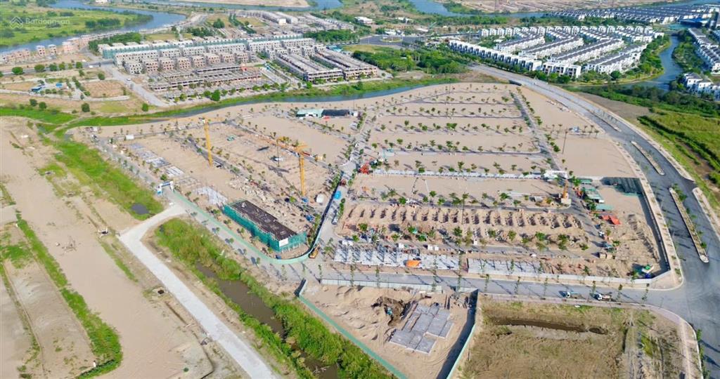 Bán nhà phố 2 mặt tiền bến du thuyền sông đồng nai, 8.5 tỷ.  0947 875 ***