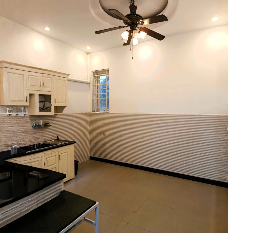 [CHO THUÊ] Nhà Phố Trịnh Công Sơn - 3 Tầng 4PN - Đi Bộ 200m Ra Hồ Tây - Giá 16 Tr/Tháng