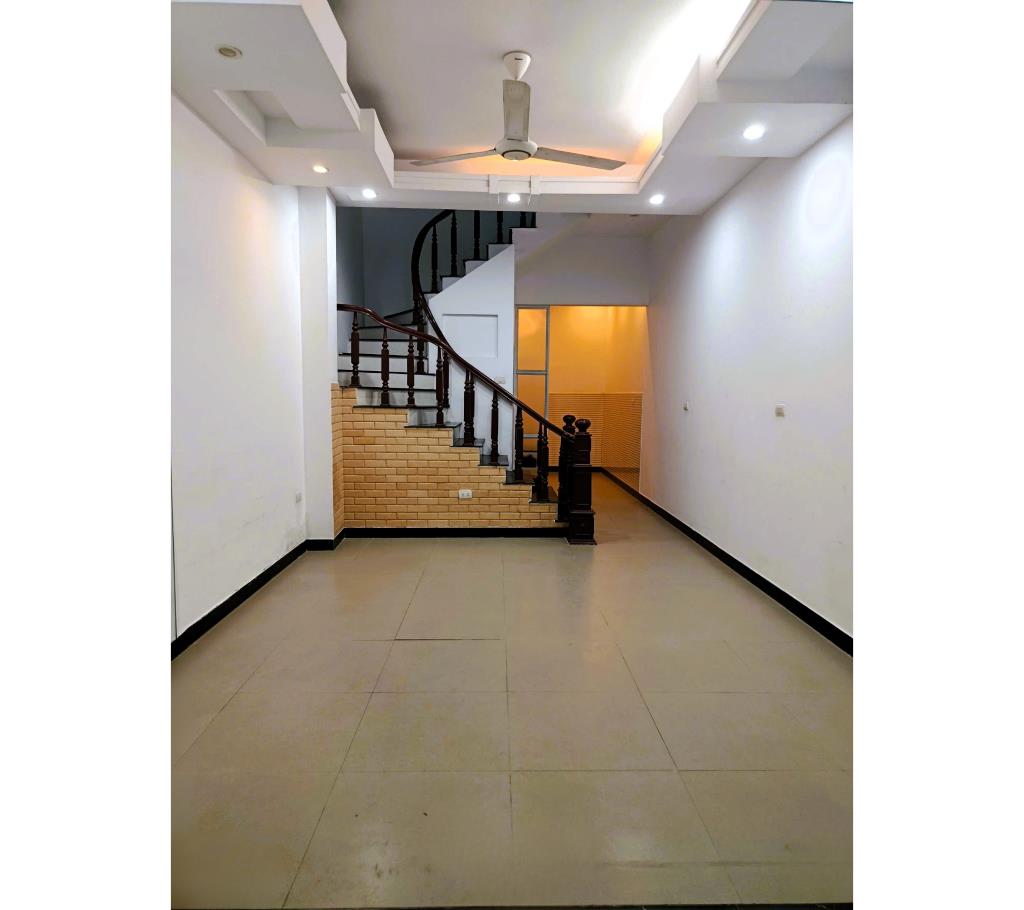 [CHO THUÊ] Nhà Phố Trịnh Công Sơn - 3 Tầng 4PN - Đi Bộ 200m Ra Hồ Tây - Giá 16 Tr/Tháng