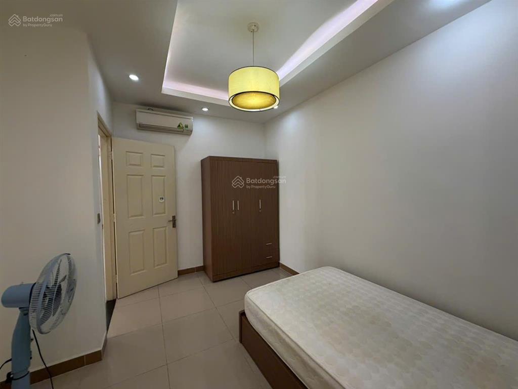 Cho thuê căn hộ 2 phòng ngủ, 85m², giá chỉ 10triệu/tháng tại the era town.