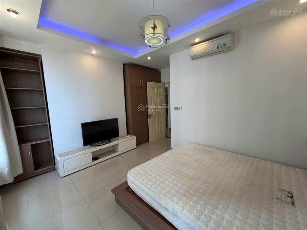 Cho thuê căn hộ 2 phòng ngủ, 85m², giá chỉ 10triệu/tháng tại the era town.