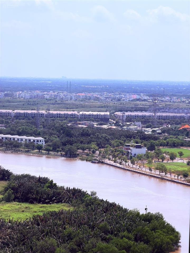 Bán căn hộ 2 phòng ngủ full nội thất, view thoáng, giá tốt tại the era town