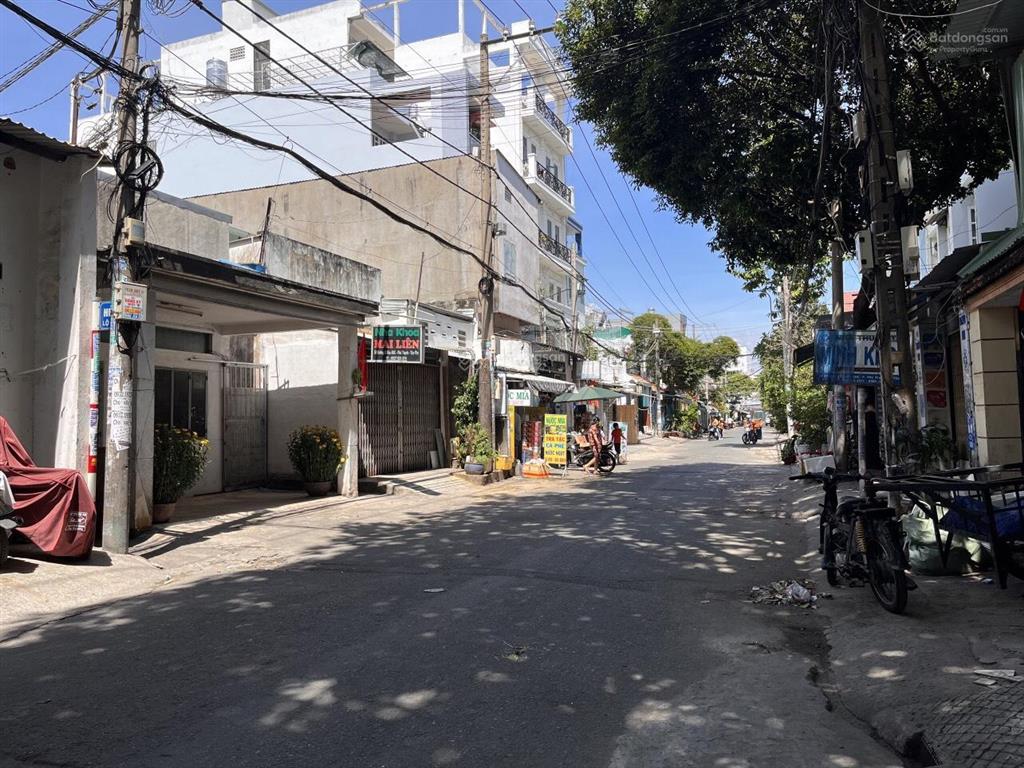 Nhà đường mặt tiền đường b, 5m x 24m, nhà cấp 4, 10.8 tỷ