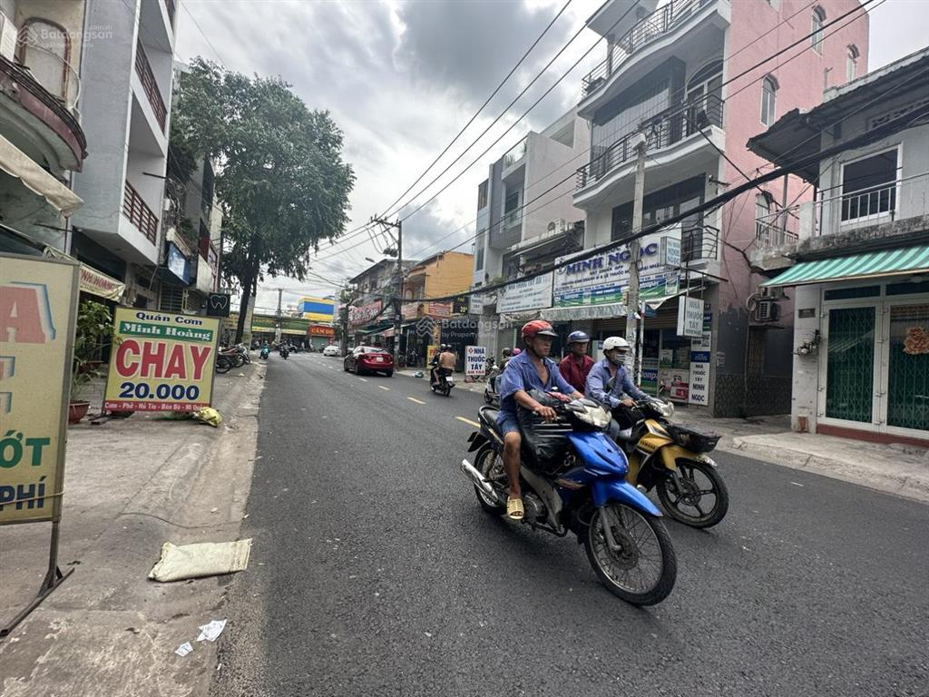 Nhà bán đường mặt tiền thạch lam, 5m x 25m, nhà cấp 4, giá 16.5 tỷ