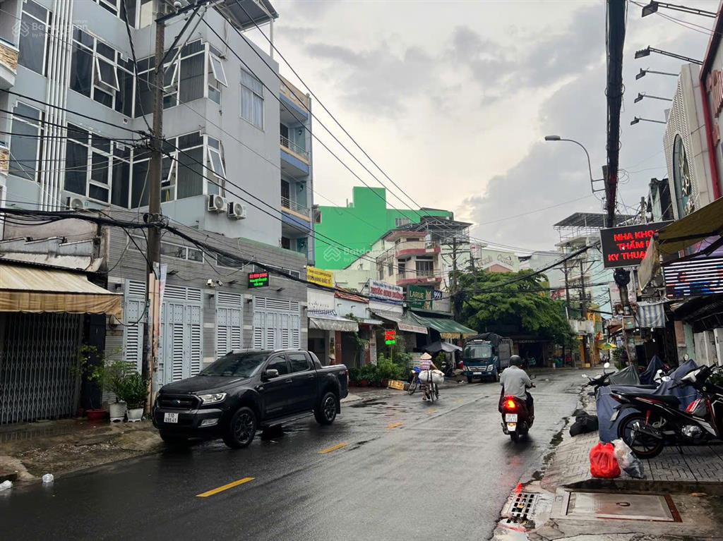 Nhà bán đường mặt tiền khuông việt, nhà cấp 4, 5.6m x 18m, giá 15.5 tỷ