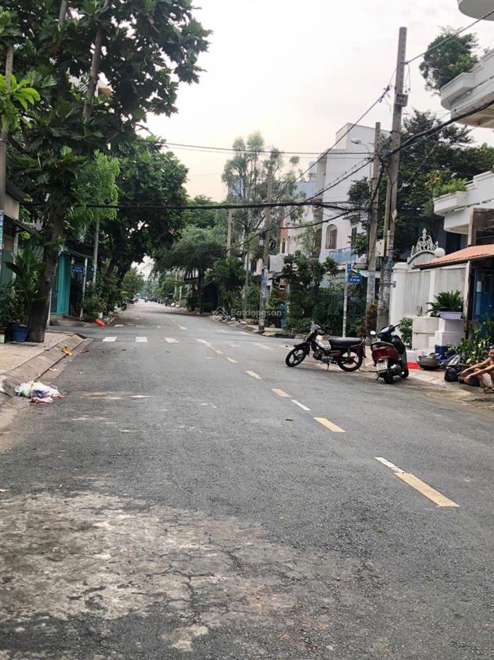 Nhà đường mặt tiền lê lâm, 4.5m x 19m, 1 trệt lửng, giá 8.8 tỷ