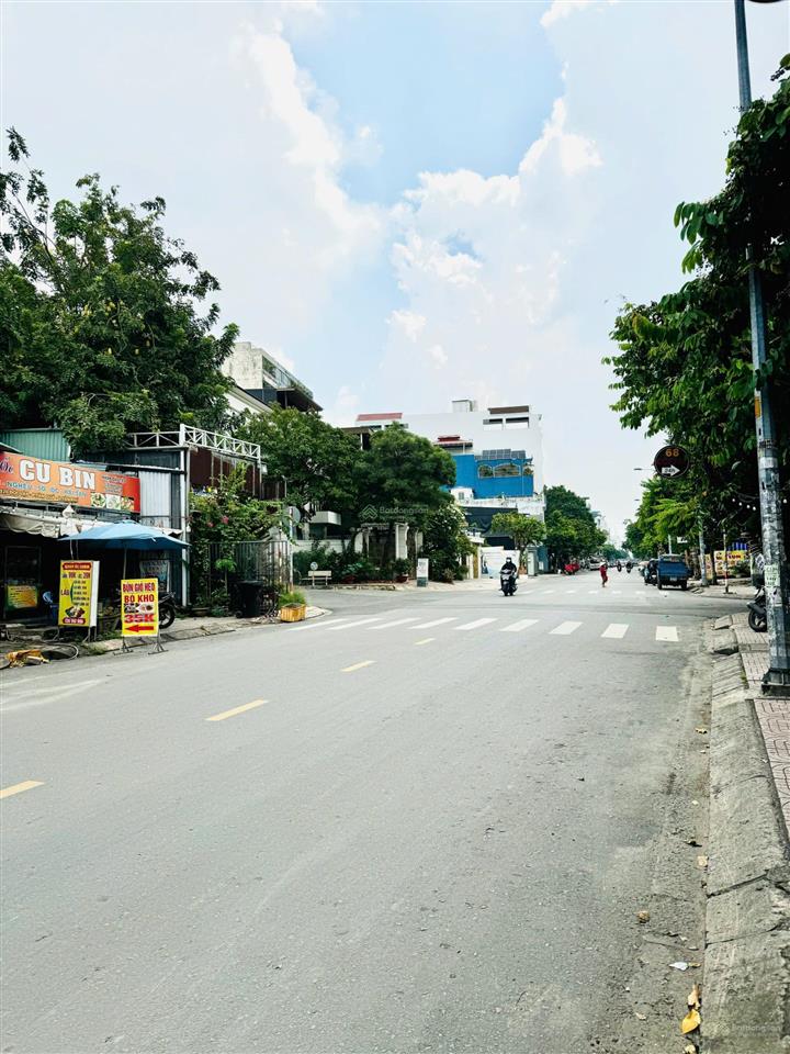 Bán nhà mặt tiền đường độc lập, 7.8m x 20m, nhà 1 trệt 1 lầu, 18.5 tỷ