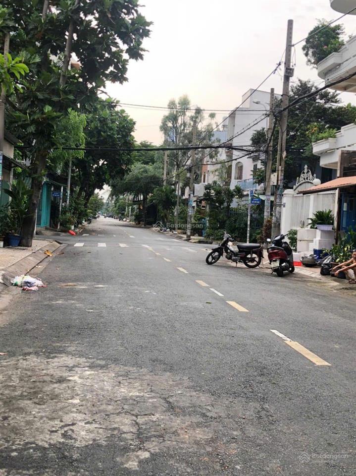 Nhà đường mặt tiền lê lâm, 4.5m x 19m, 1 trệt lửng, giá 8.8 tỷ
