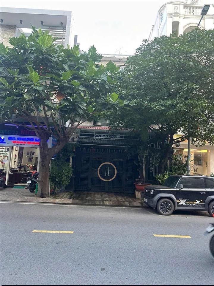 Nhà mt dương khuê, 4x18m đúc 2 lầu kiên cố, đường 13m