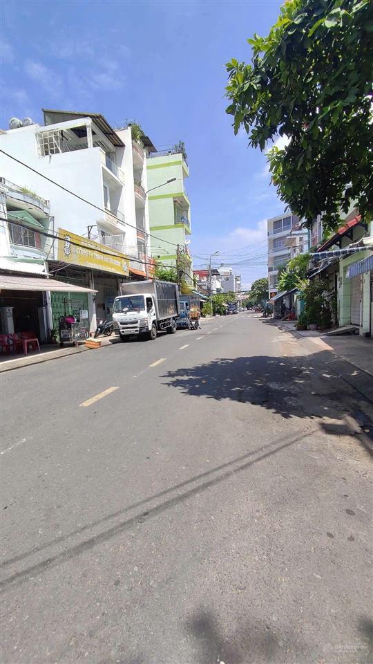 Nhà mt dương khuê, 4x18m đúc 2 lầu kiên cố, đường 13m