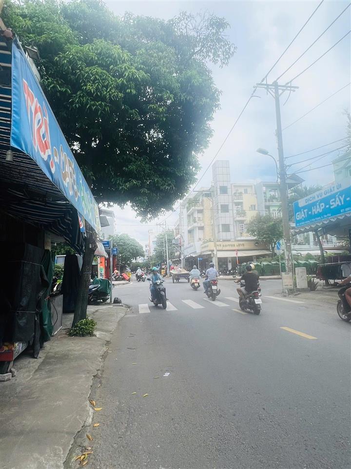 Mtkd lê khôi, 4x15 đúc 3 lầu, giá 11,7 tỷ