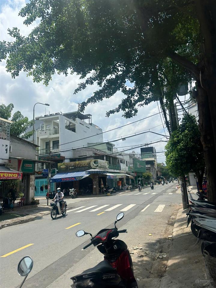 Mtkd lê khôi, 4x15 đúc 3 lầu, giá 11,7 tỷ