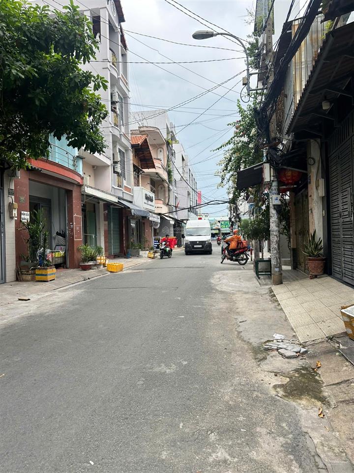 Hẻm 12m  329 tân hương, 4,3x14 đúc 3 lầu, giá 9,8 tỷ