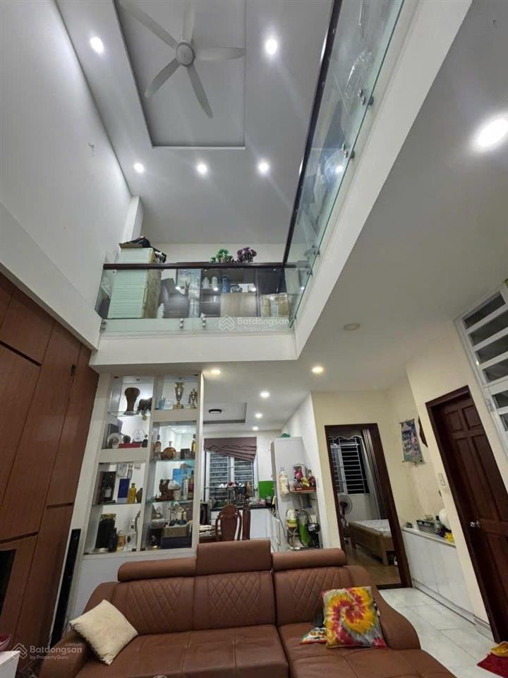 Mt hà thị đát, 5x23, đúc 3 lầu, kiên cố, có thang máy