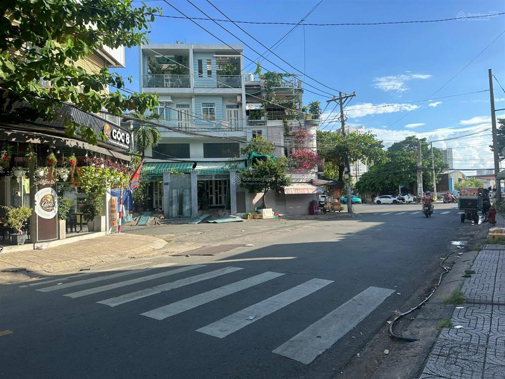 Mt lê quang chiểu, 8,5x12m, cấp 4, giá 13,9 tỷ