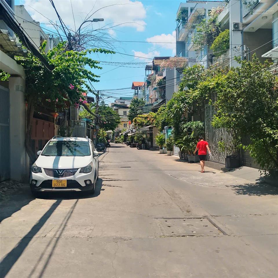 Nhà 4 tầng đường 3 tháng 2 (4,5mx12,5m). giá 12,5 tỷ