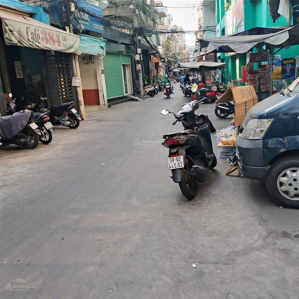 Hẻm ô tô lý thái tổ (2 tầng dt 5mx20m. nở hậu 5,3m). giá 15,5 tỷ