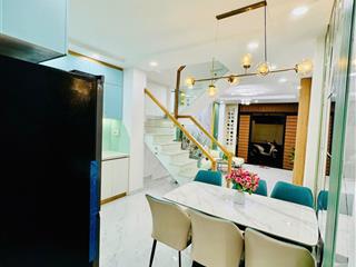 Nhà 2 tầng thích quảng đức (4mx13m. nở hậu 5m). giá 9,5 tỷ.
