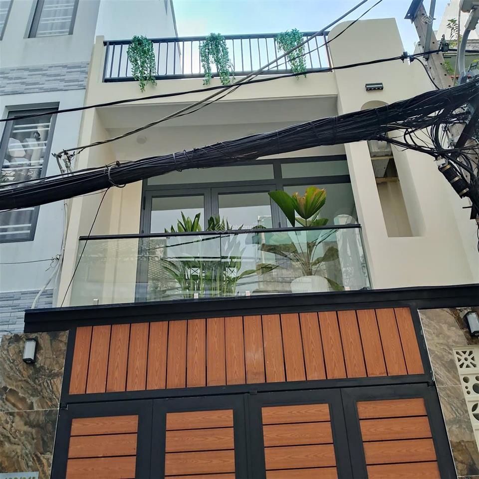 Nhà 2 tầng thích quảng đức (4mx13m. nở hậu 5m). giá 9,5 tỷ.