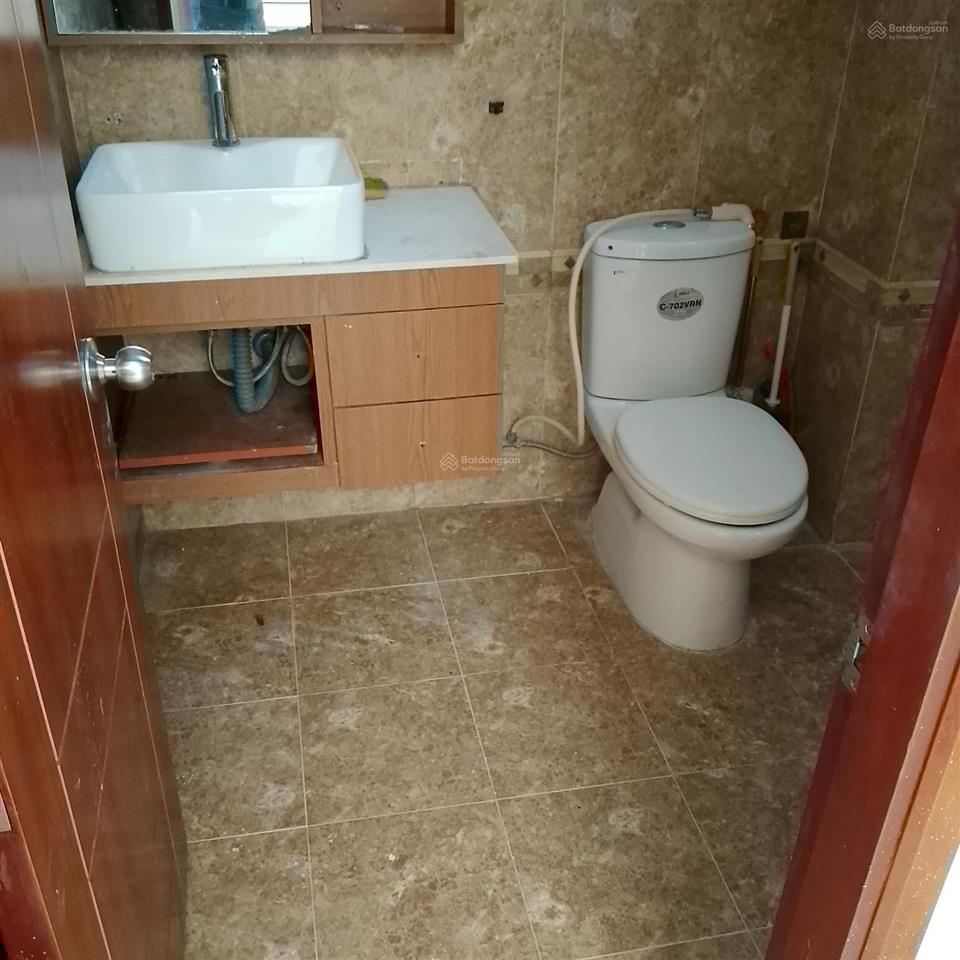 Nhà 4 tầng phan xích long (7,5mx8m). giá 10,6 tỷ