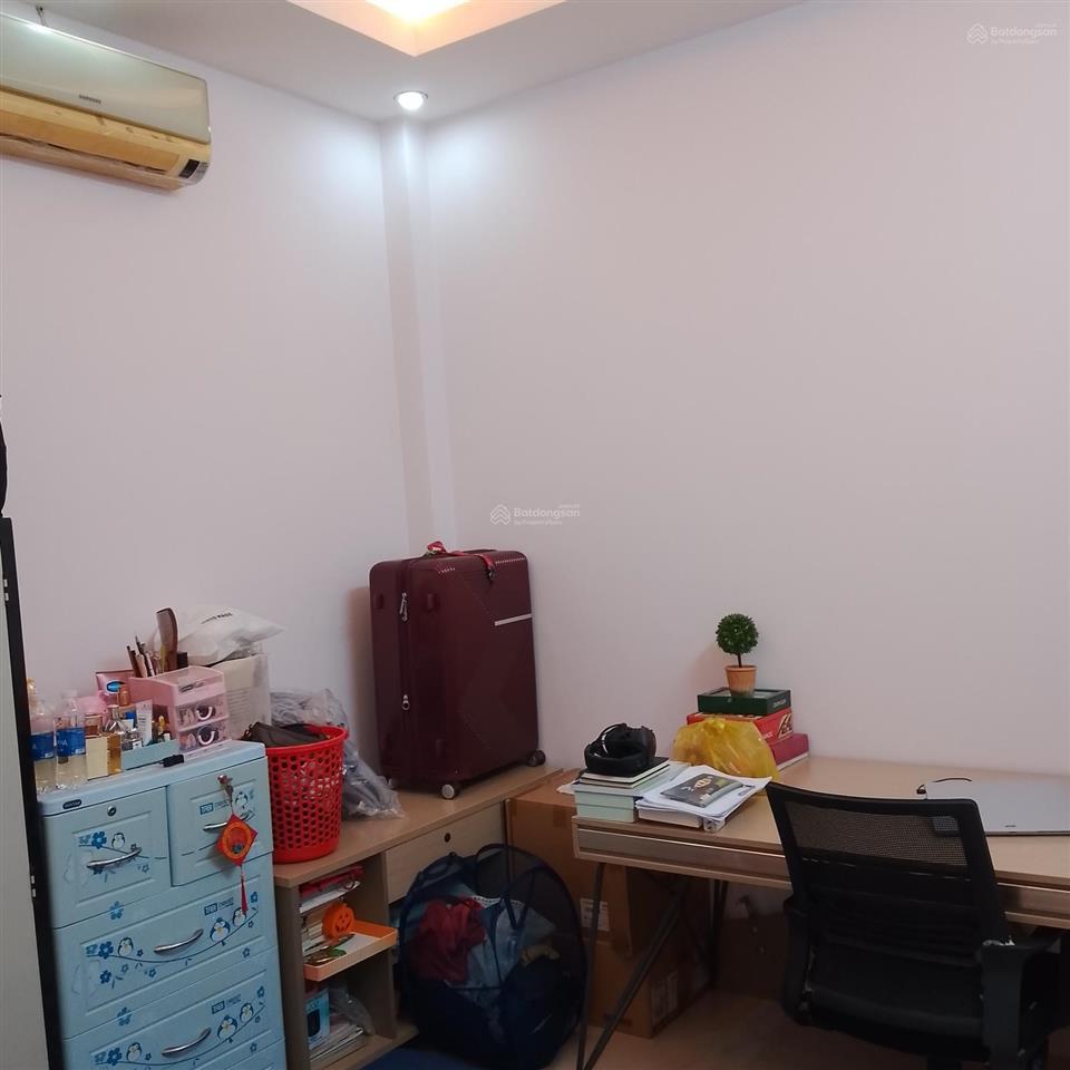 Nhà 4 tầng phan đình phùng (3,4mx12m). giá 7,3 tỷ