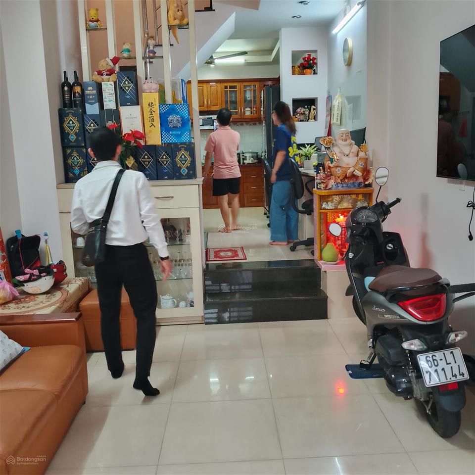 Nhà 4 tầng phan đình phùng (3,4mx12m). giá 7,3 tỷ