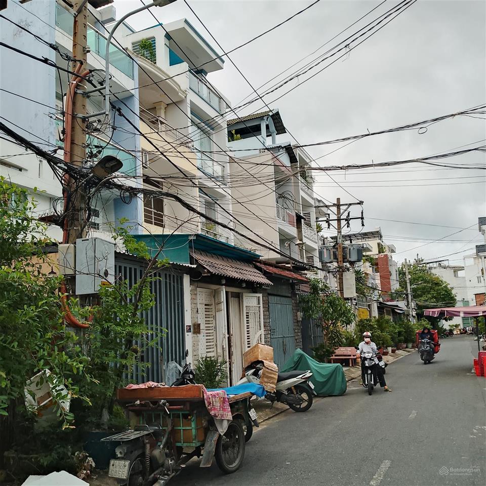 Mặt tiền khu tên lửa (4 tầng 4mx20m). giá 10 tỷ 600 triệu