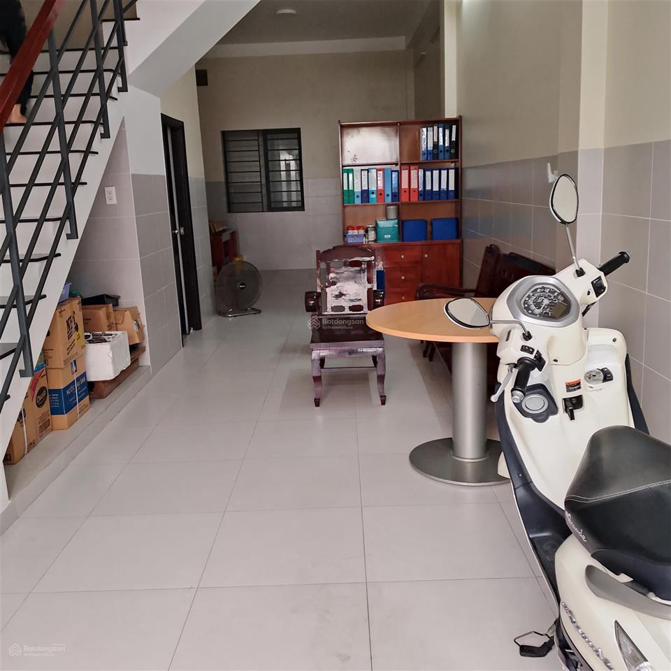 Mặt tiền khu tên lửa (4 tầng 4mx20m). giá 10 tỷ 600 triệu