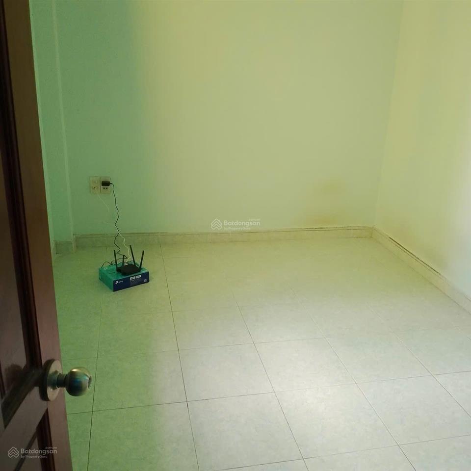 Hẻm cách mạng tháng 8 (5 tầng 4,4mx15m, nở hậu 6,8m). giá 10 tỷ