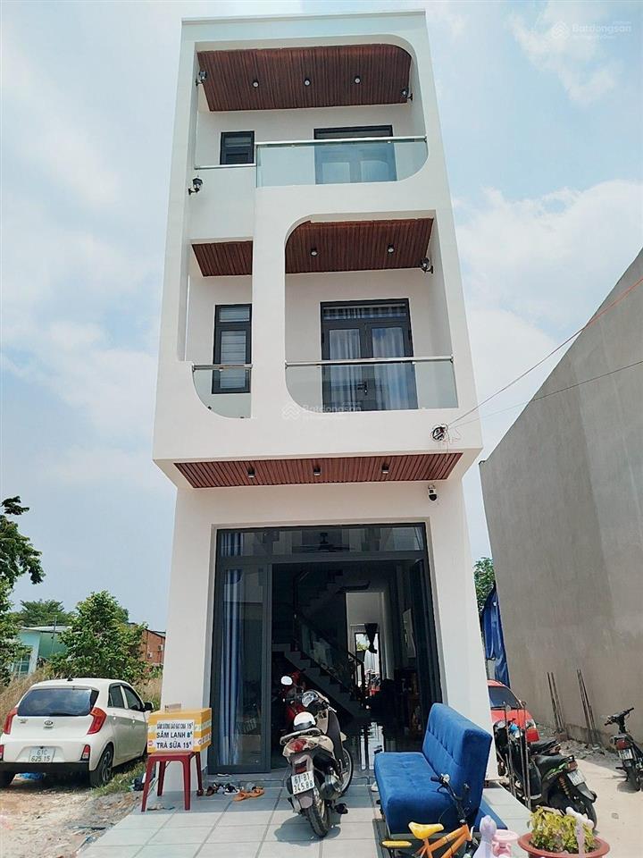 Chính chủ bán nhà 2 tầng 120m2, 3pn2wc, full nt, giá 3tỷ3 thương lượng, shr, trung tâm thủ dầu một