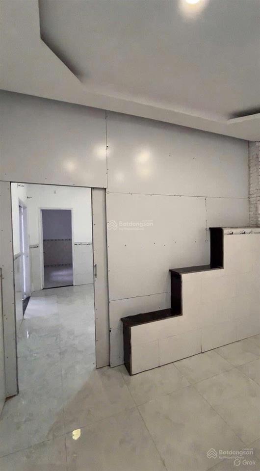 Bán nhà lô nhì đường huỳnh tấn phát, nhà bè, diện tích 97m2, giá 5tỷ200