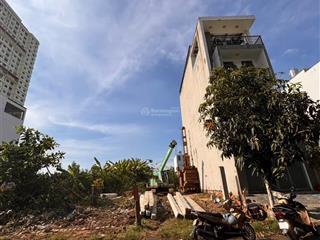 Bán đất phường phú mỹ q7 diện tích 5x18m giá 8 tỷ 300 kdc tái định cư phú mỹ