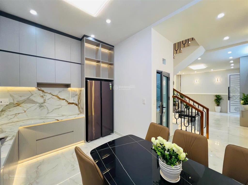 Bán nhà đẹp hẻm 1716 huỳnh tấn phát chỉ cách xe hơi 10m giá 4,79 tỷ sổ hồng riêng