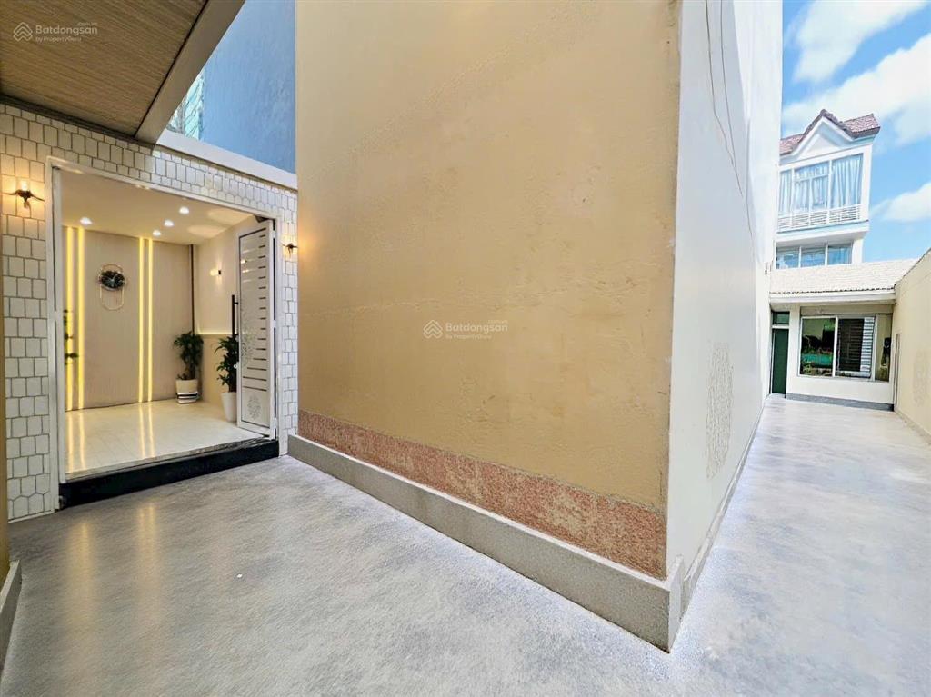 Bán nhà đẹp hẻm 1716 huỳnh tấn phát chỉ cách xe hơi 10m giá 4,79 tỷ sổ hồng riêng
