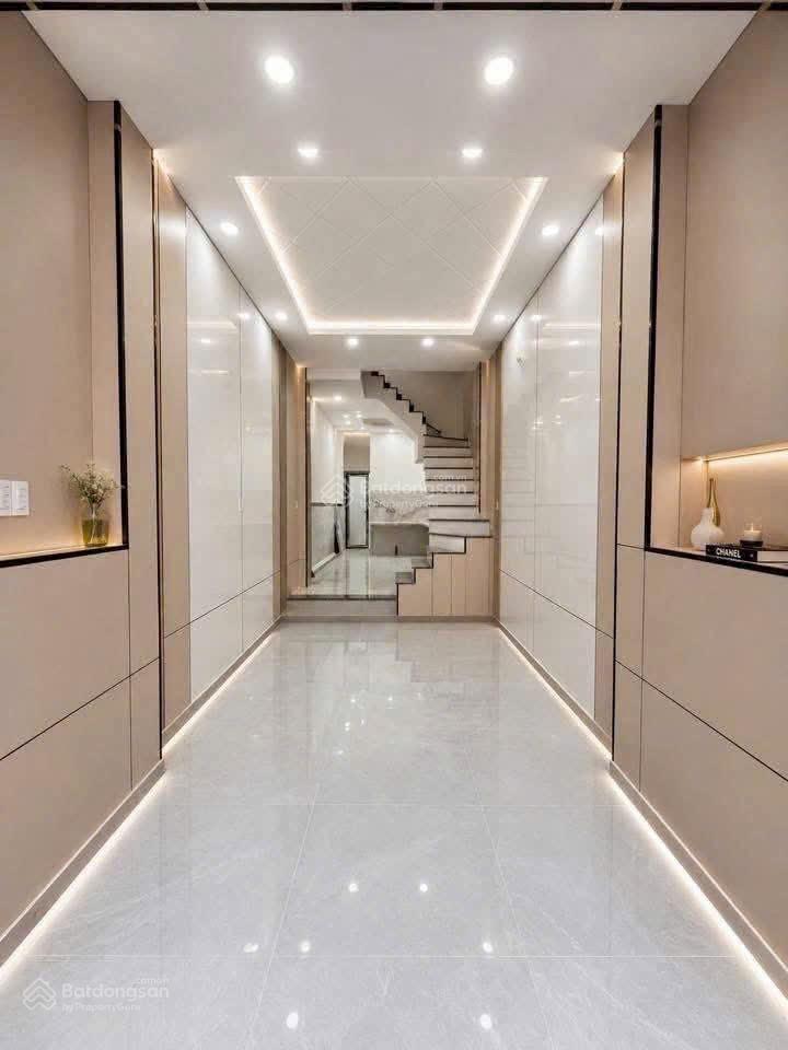 Bán nhà đẹp 3 tấm đường văn bơ 6 phòng ngủ không quy hoạch 150m2 giá 5ty550