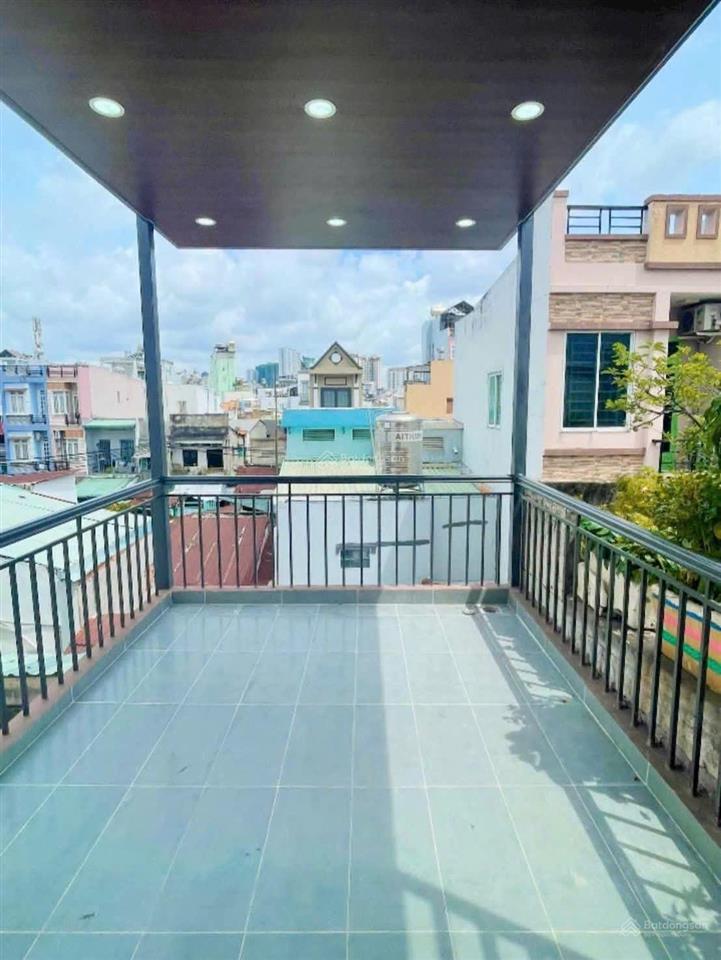 Bán nhà đẹp 3 tấm đường văn bơ 6 phòng ngủ không quy hoạch 150m2 giá 5ty550
