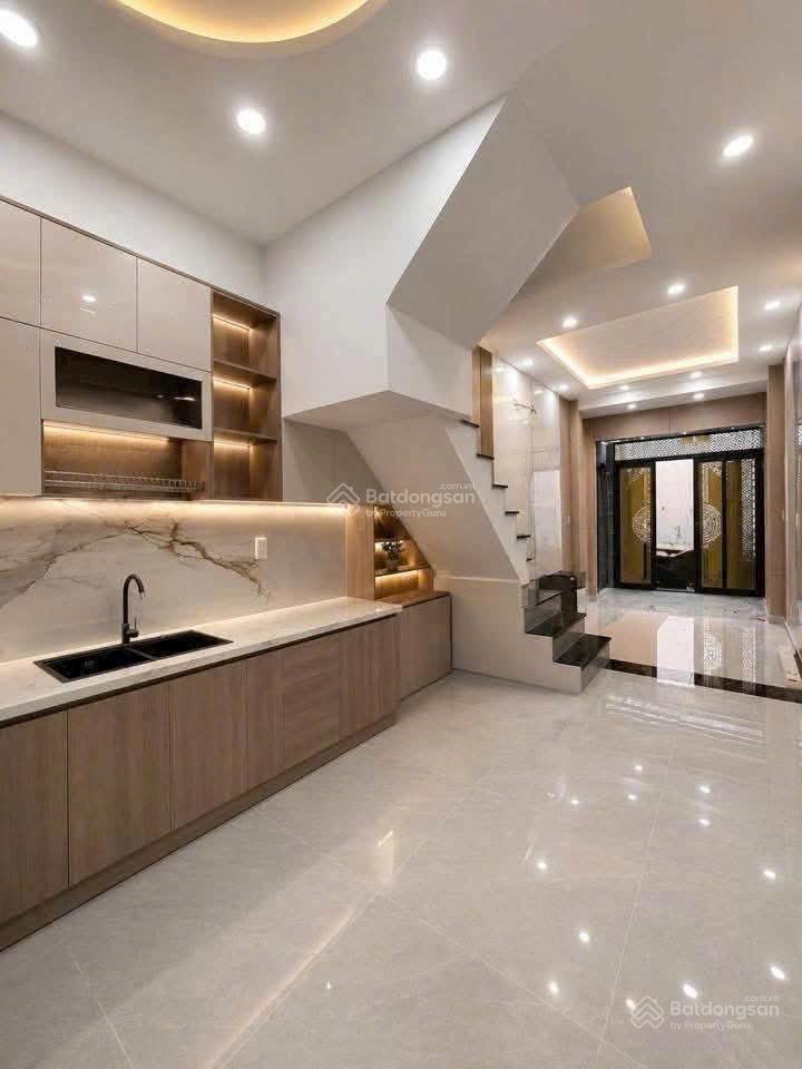 Bán nhà đẹp 3 tấm đường văn bơ 6 phòng ngủ không quy hoạch 150m2 giá 5ty550
