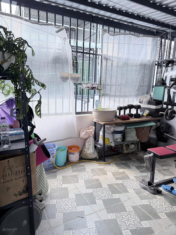 Bán nhà nhà bè sát quận 7 1 trệt 2 lầu 4 phòng ngủ giá 2 tỷ 380