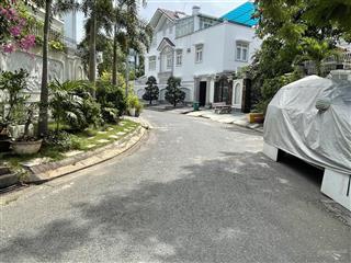 Cần bán lô đất biệt thự đối diện công viên, kdc sadeco phước kiển a. giá 82tr/m2. sổ đỏ riêng