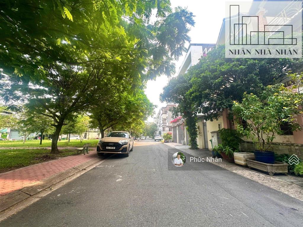 Đất 8x20 ngay đỗ pháp thuận xd hầm 4 tầng trực diện công viên, sát hồ cao đức lân  240tr/m2