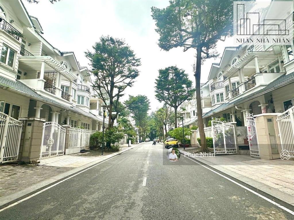 Giảm 10 tỷ! biệt thự saigon pearl 147m2 gần sông chính chủ sát q1 q2 thủ thiêm hầm 3 tầng compound